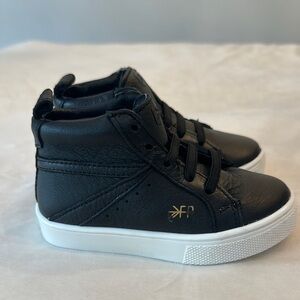 Freshly Picked Black and White High-Top Sneakers, sz 6 (little kid)